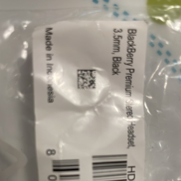 📱Blackberry Classic Accessories 4 Piece Bundle - Picture 9 of 9